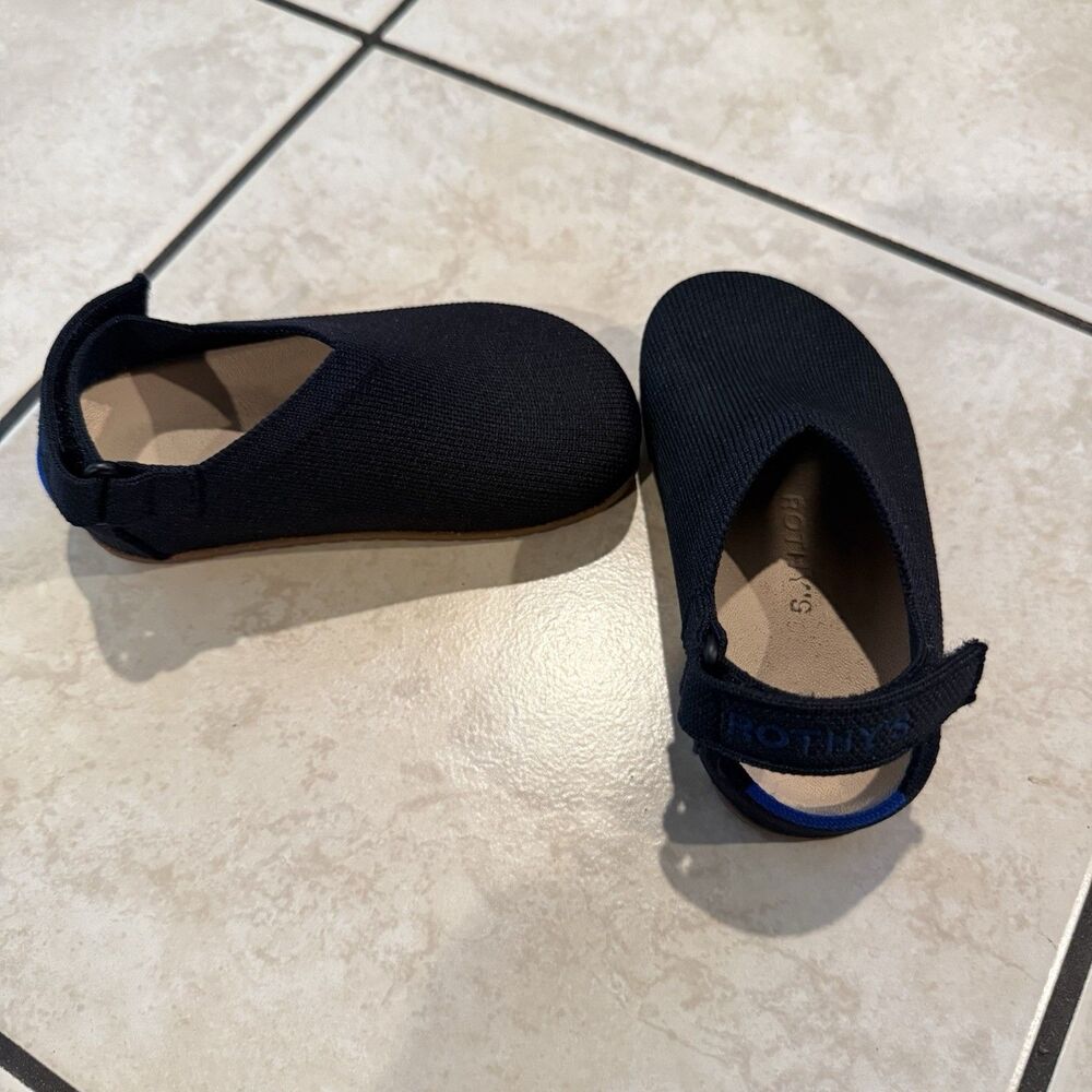 Rothys Kids Clog Black Size 10